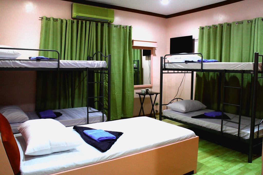 טגאיטאי Tagaytay Garden Budgetel - City Center חדר תמונה